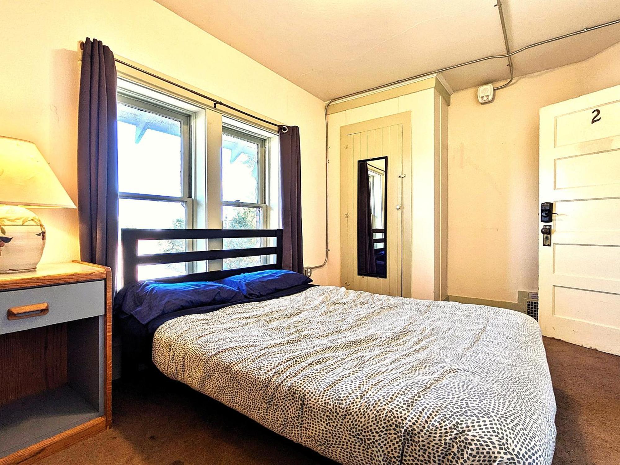 Bunk & Brew Historic Lucas House - Hostel Bend Exteriér fotografie